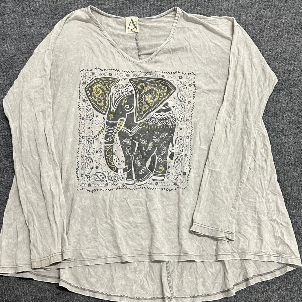 American Age Top Womens Size M Gray Acid Wash Elephant Graphic High Low USA Made